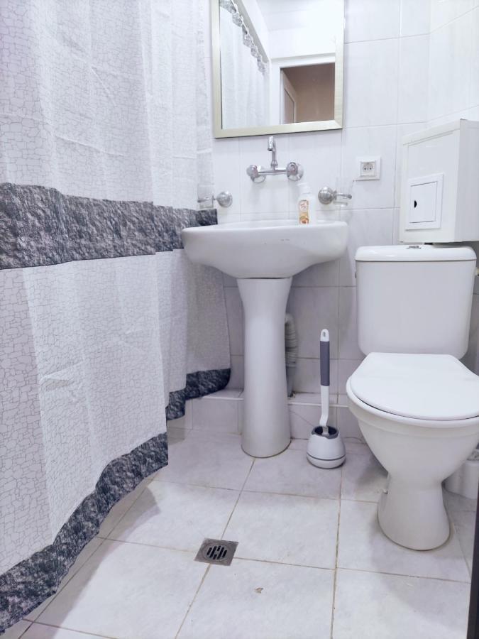 Renovated 1 Bedroom With King Size Bed In Kentron Yerevan Exterior photo
